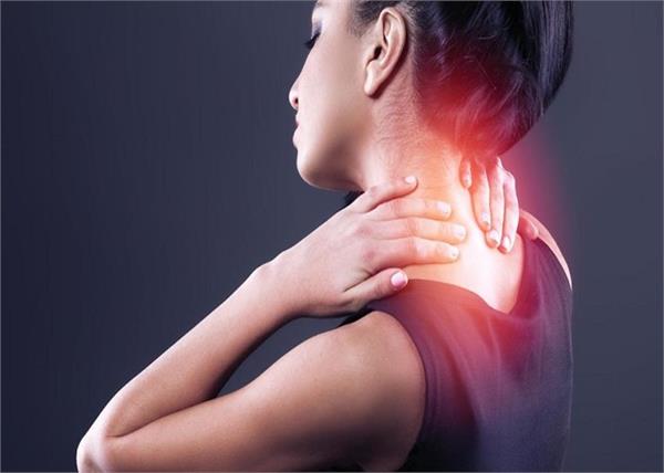 गर्दन और कंधे का दर्द से कैसे बचाव करें